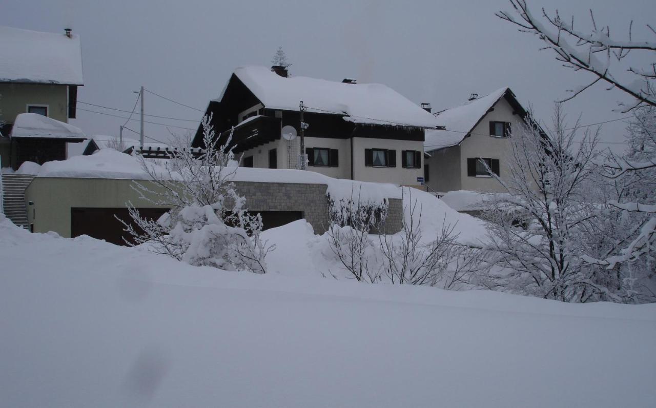 Ksenija Apartment *